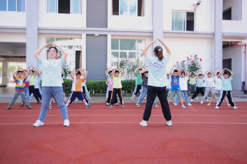 ʢ趯