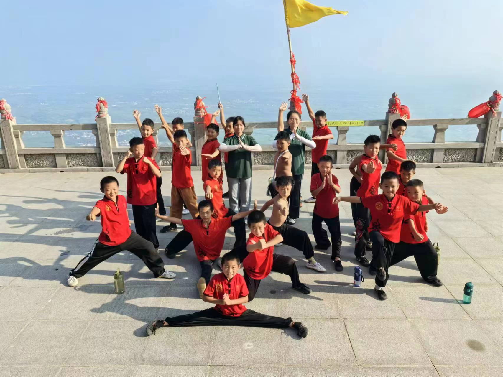 ղ룬ٱ