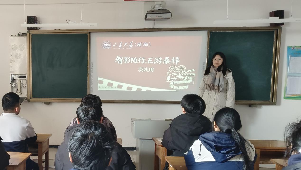 ָ��Ƽ�����Ļ����ɽ����ѧ����Ӱ���У�E��ɣ����ʵ���ſ�չ���ʵ���