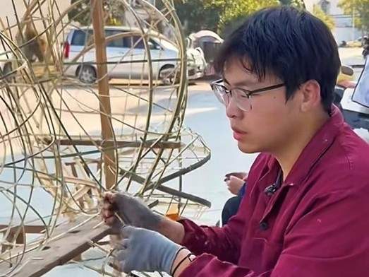 ���ϴ�ѧѧ��̽���ֽ���������� ̽Ѱ���Ż�̬������·��