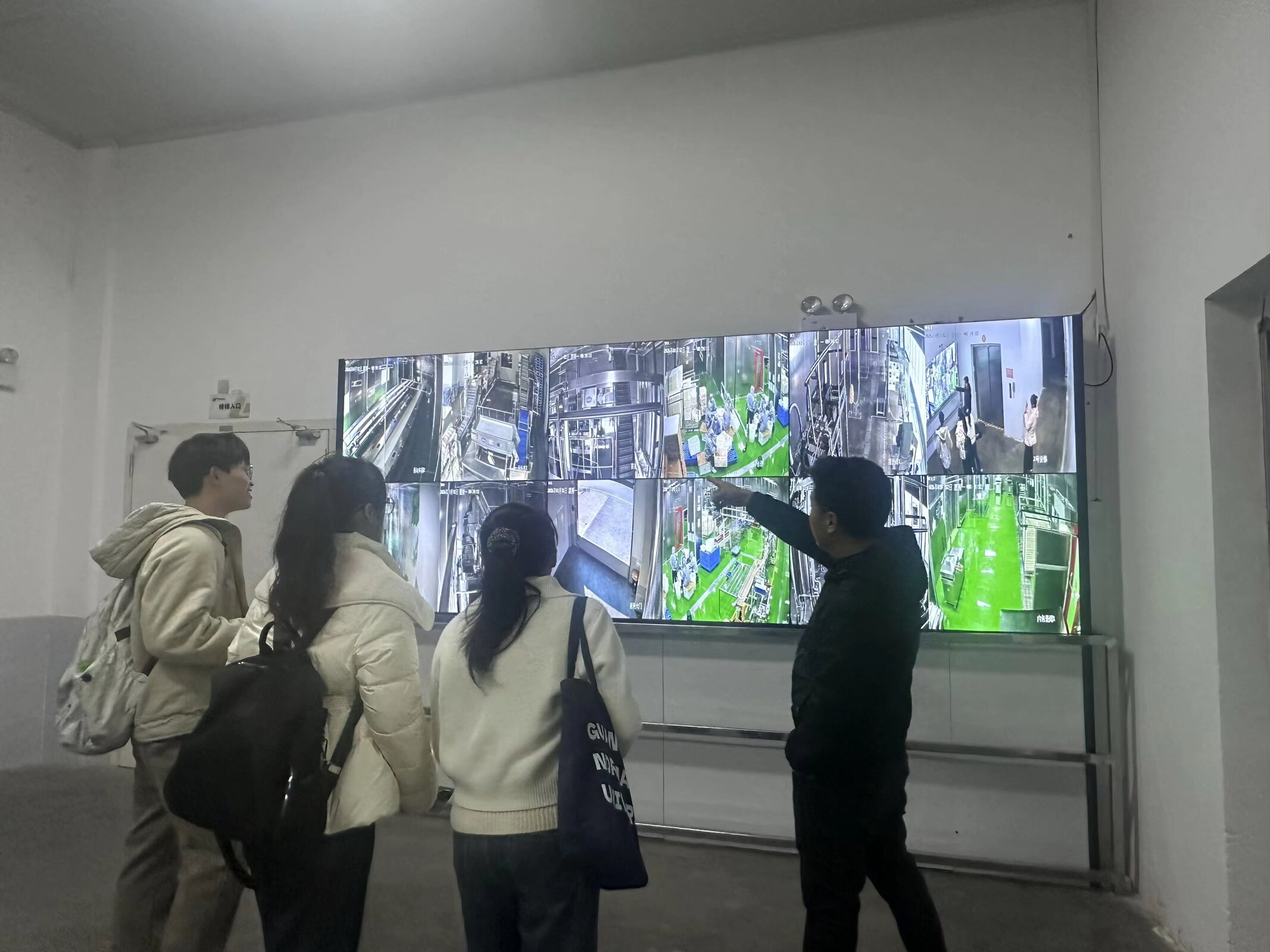 ����ʦ����ѧ���߹����ʵ���ţ����ഺ�Ų���������ǰ��