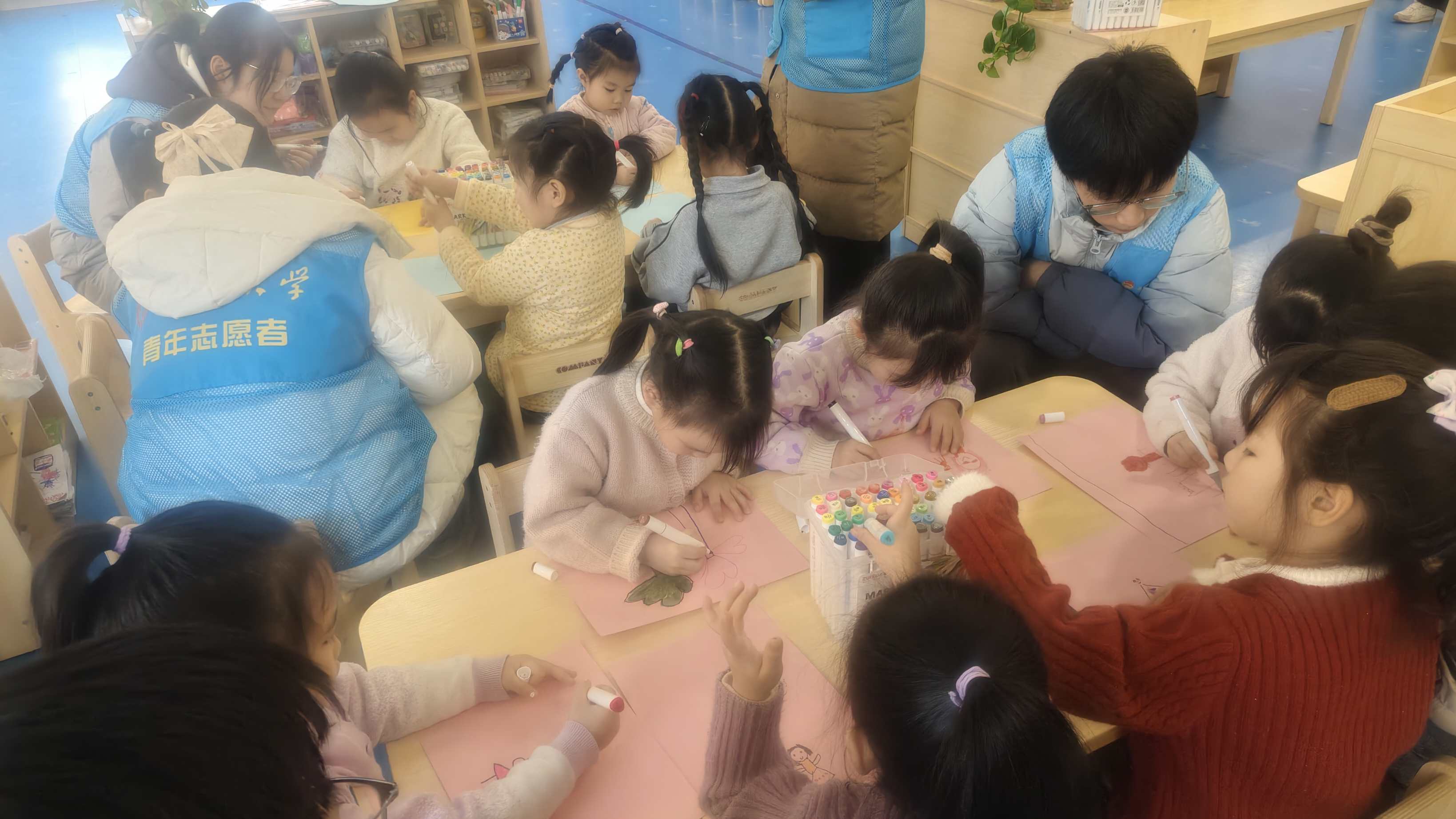 ׷�����㼣��������ͯ��