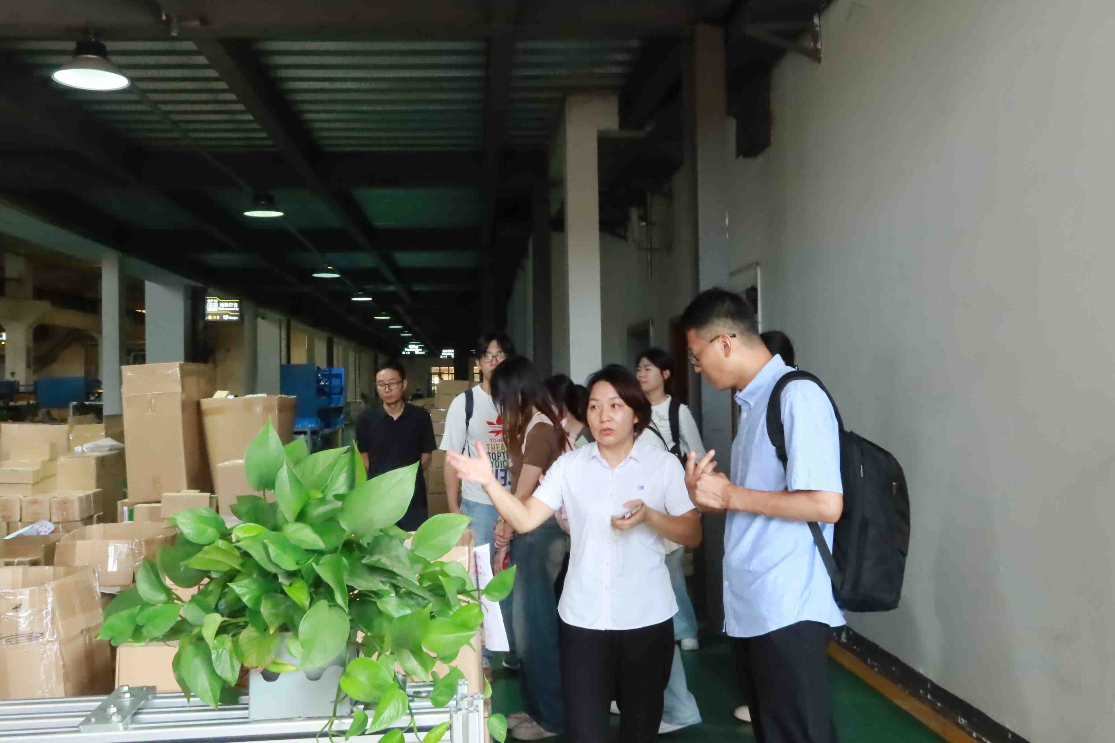 ��ƴ��˰ѧ�Ӹ��������ƣ�̽ɽ��Э�����������򾭼ø���·