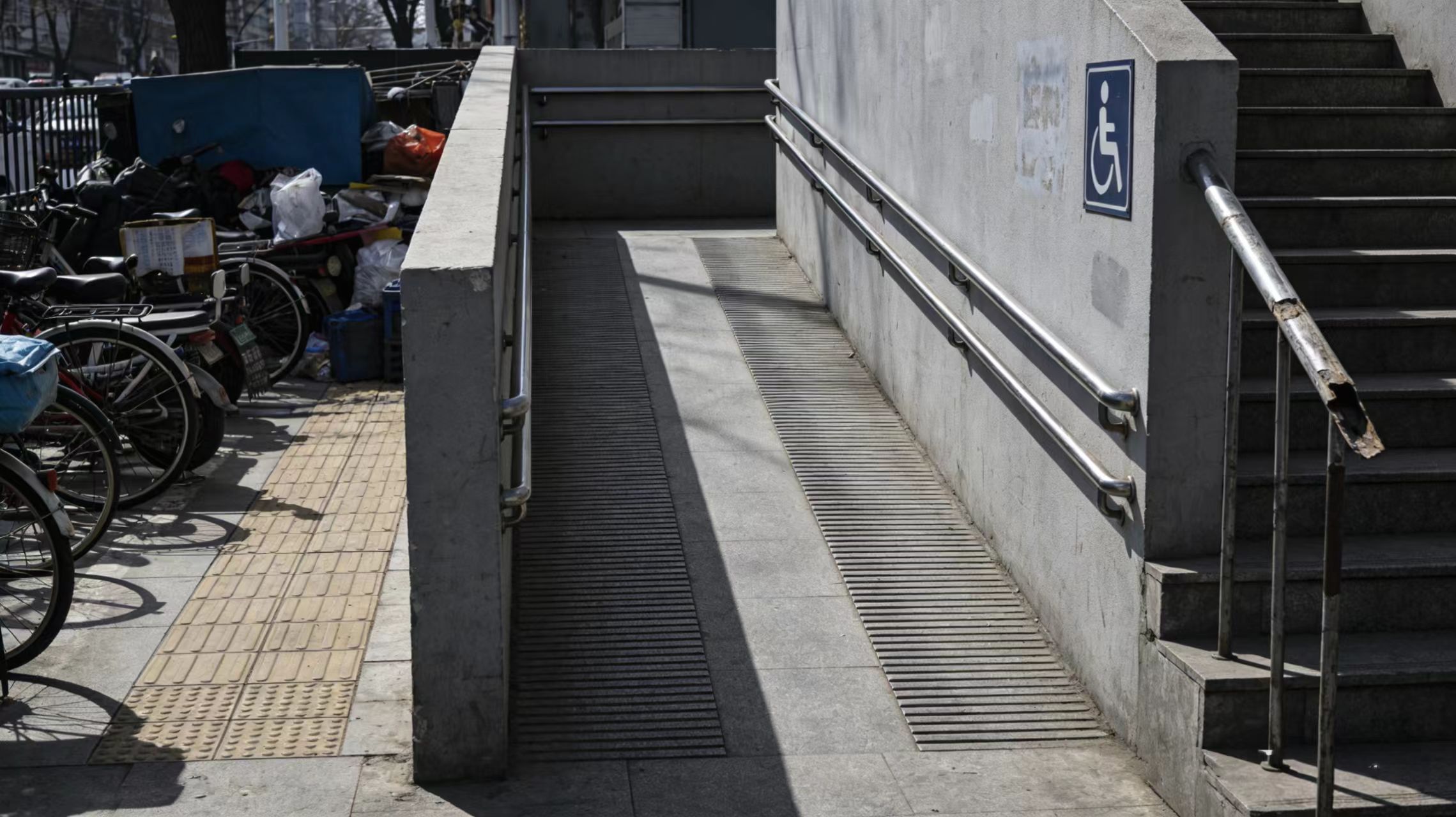 ���ϰ���ʩ������������ע���෽�����ӿ�������