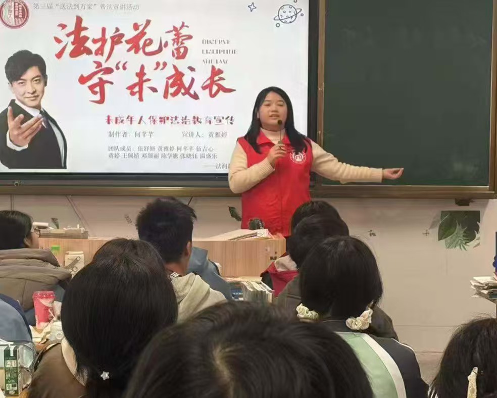 �����ഺ�У�����������