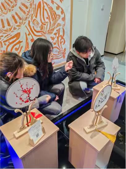 �ഺ־Ը�� ����������