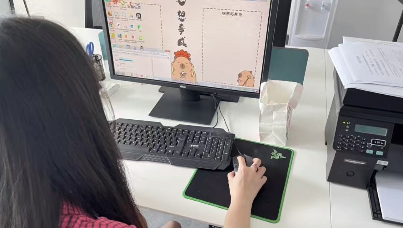 ��������ഺ���������Ժѧ���ýŲ�������ҵת��֮·