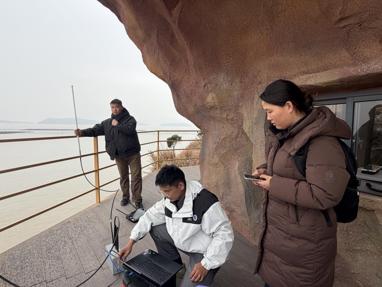 �����»�ѧԺ�����ͧ�ŶӺ������ʵ���