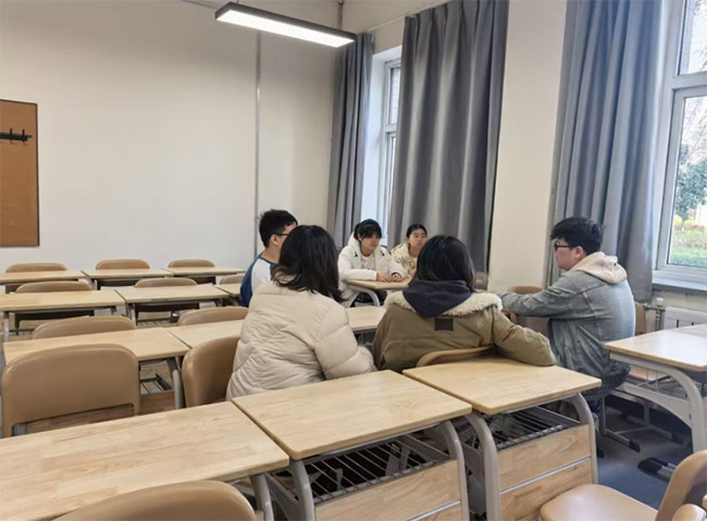 �����ڡ����硱ʢʵ���ӵ��и����빤���ƽ�����