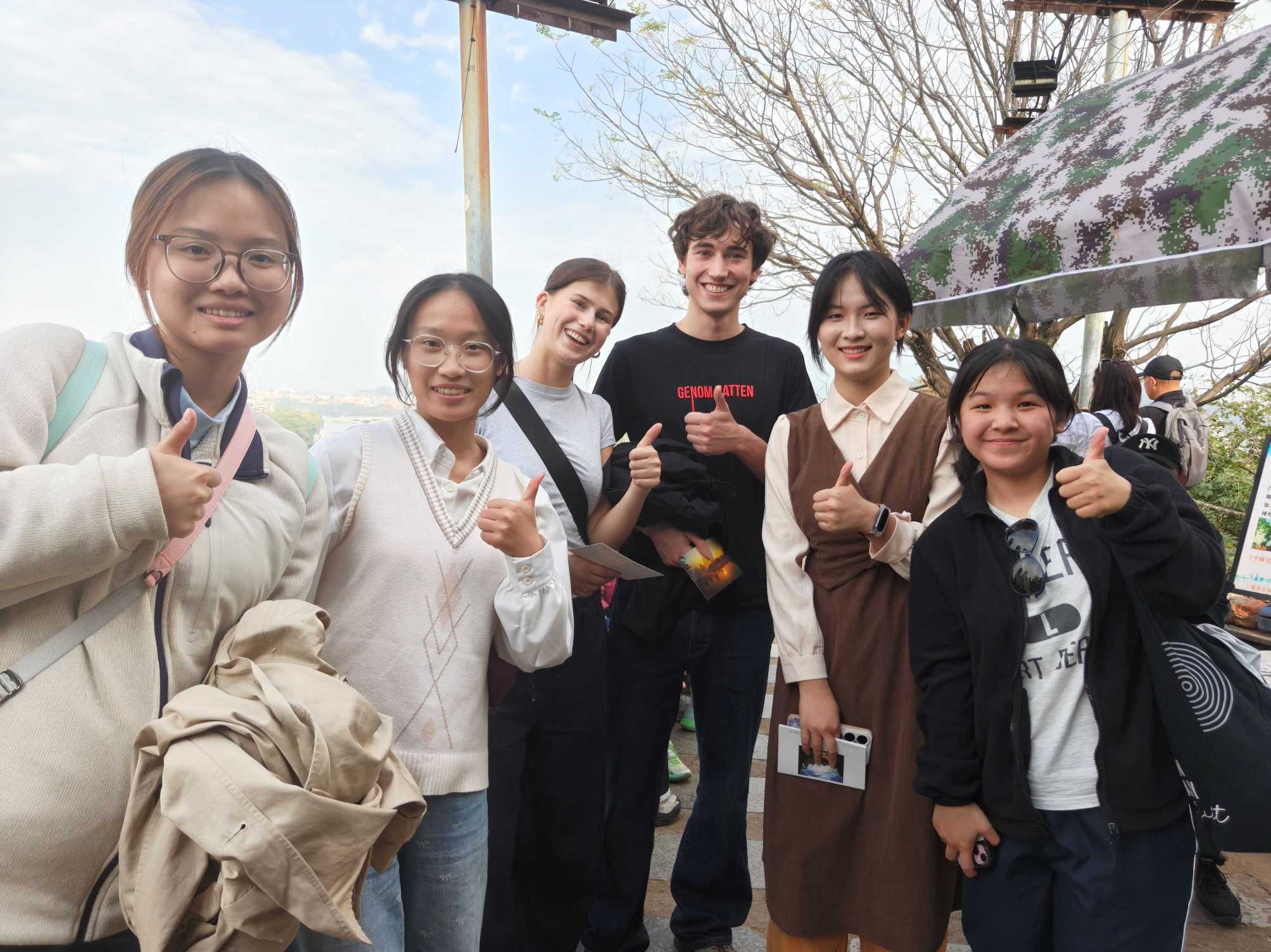 �ഺ�����У���������ɽˮ���ʴ������¿���