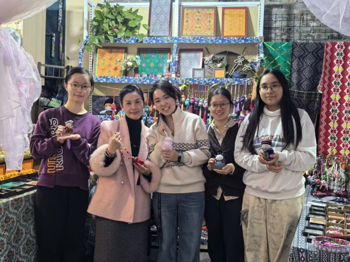 ��׺�˷�����Ÿ��߰����ؿ�չĥؿ����