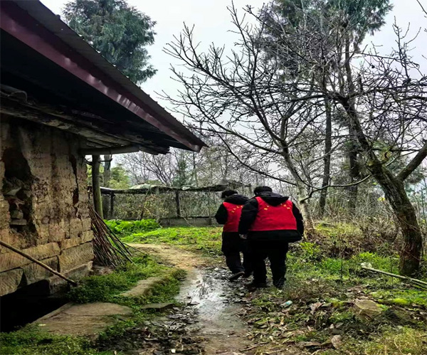 �����ҷ�ů���� �����������ɳ������߷ø߶�ѧ�������ͥ��ʵ