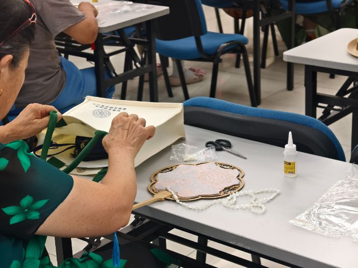 �ǻ���� ������� �����й�ũҵ��ѧ���λ۰˱���ʵ��С���߽��˱�ɽ�ֵ����л�����������