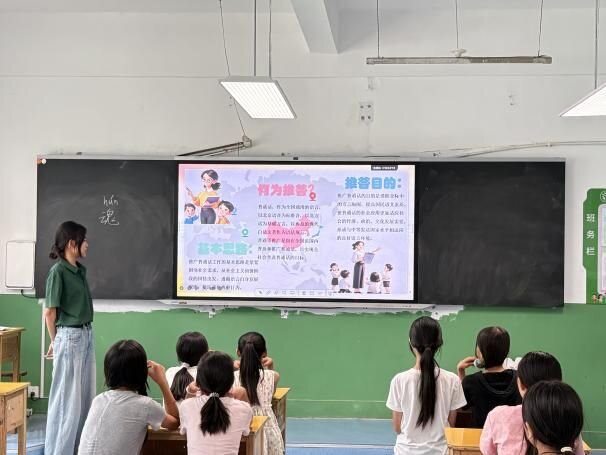 ����¤�������磬����������δ�� �����㹤��ʵ�����߽�¤������Сѧ��չ��ɫ��������ʵ��