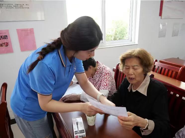 ��Դ�ǺӰ����ഺ�ذ��� ���� ��Դ�뻷������ѧԺ��˫��������չ���� �������硱 ���ʵ���